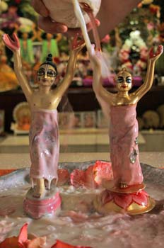 Gaurapurnima_40